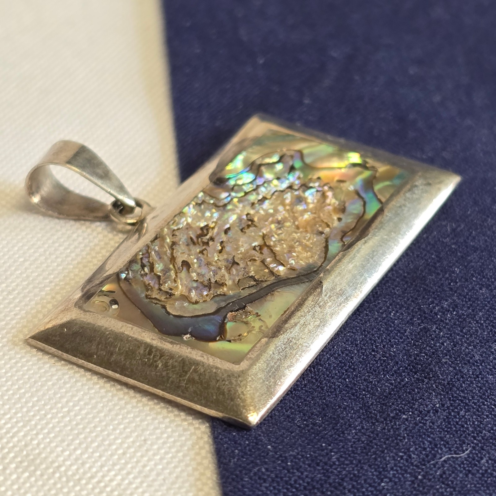 Sterling Silver Pendant 13.1g Fine Jewelry Abalone Look Charm *READ*