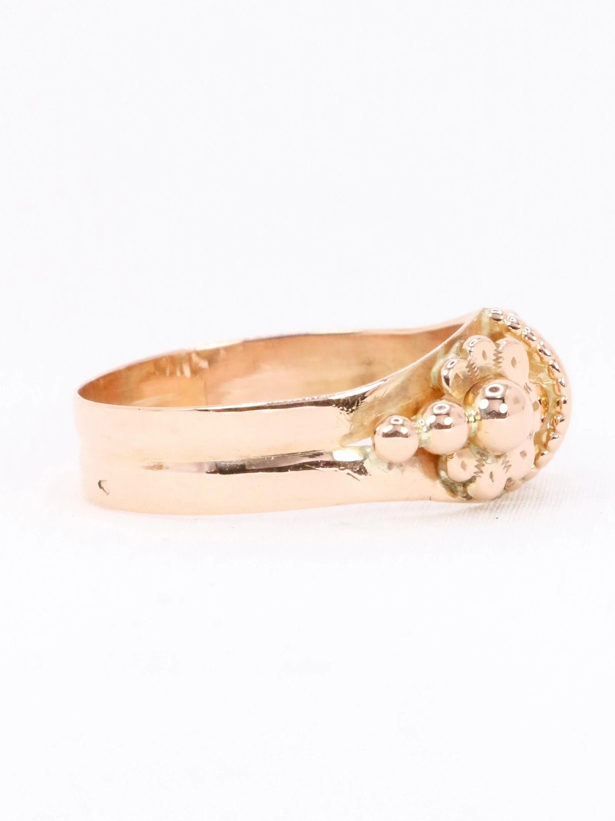 Art Nouveau flower ring in rose gold