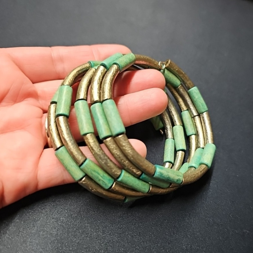 Turquoise & Gold Silver Color Wooden Bead Bracelet Modern Memory Wire wrap