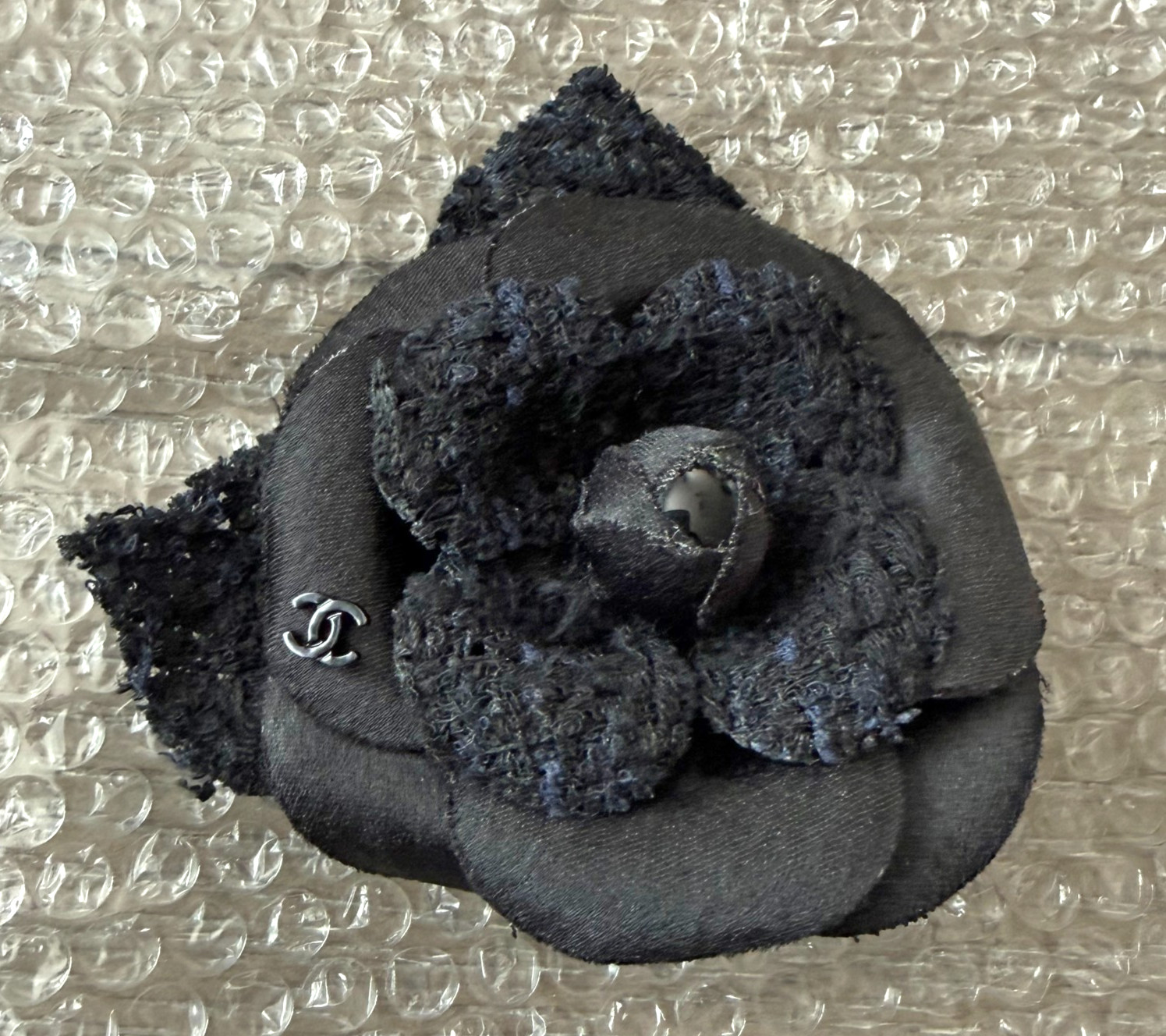 Chanel AUTHENTIC Black Tweed Camellia Flower Retail Store Luxury Gift Brooch CC