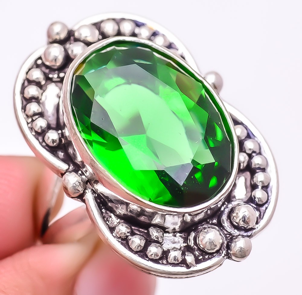 Tsavorite Quartz Gemstone 925 Silver Plated Jewelry Ring s.7.5 W316
