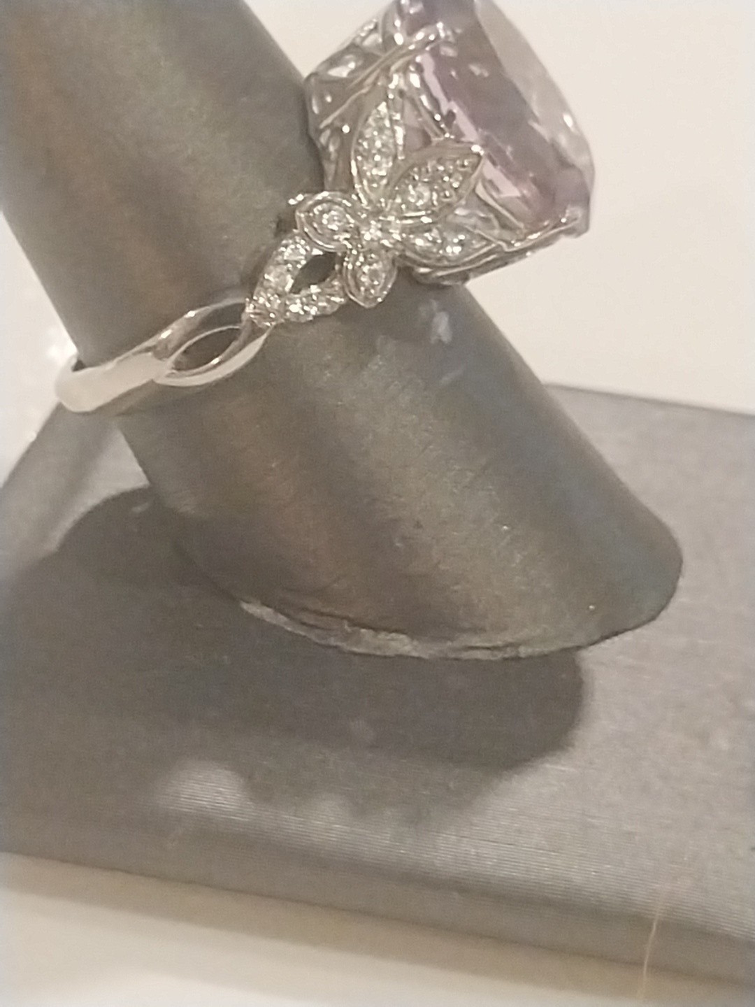Karis Rose De France Amethyst, White Zircon Floral Rng PlatBond, sz 9, TCW= 9.70