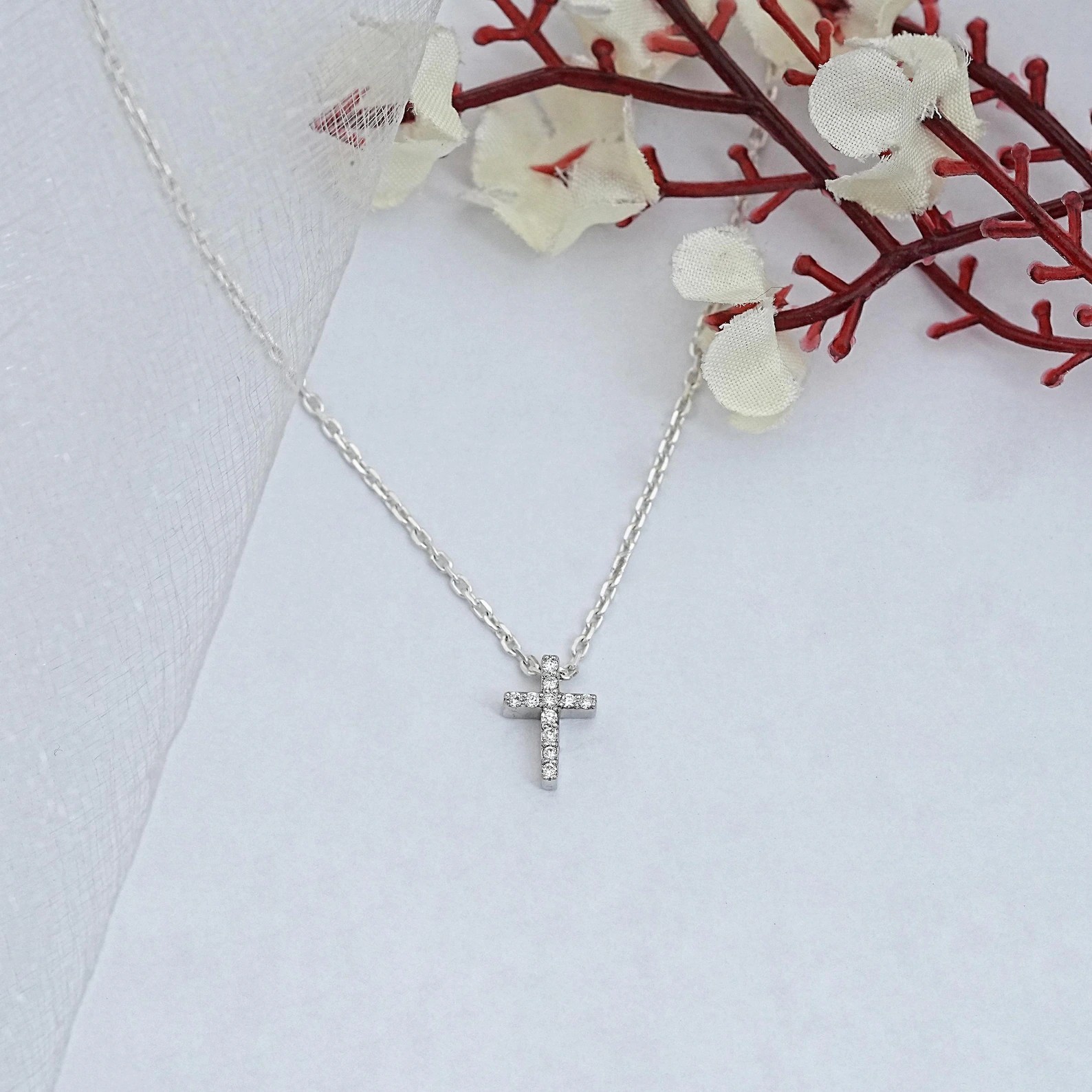 1.00 Ct Round EF VS Lab Grown Diamond Cross Shape Necklace in 14K White Gold