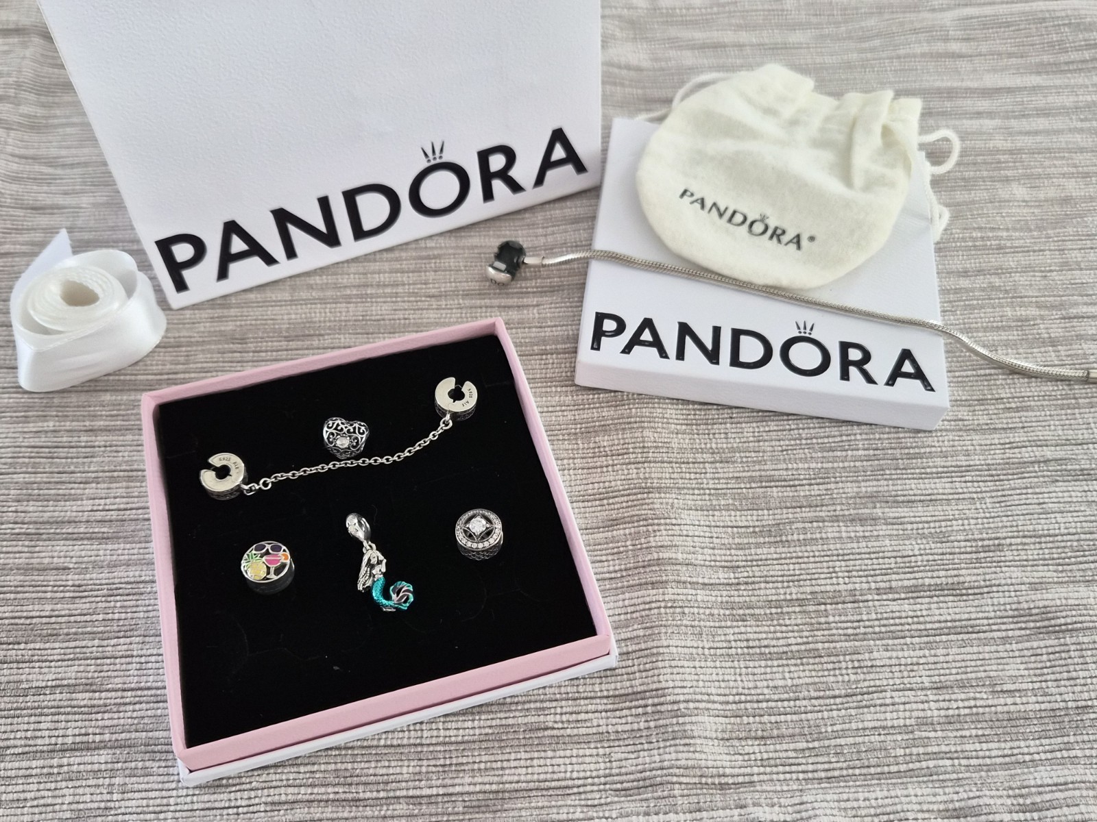 PANDORA Bracelet 7-inch with 4 Charms, Safety Chain, And Original Packaging