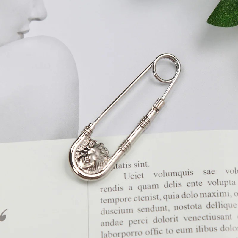 Vintage Large Safety Pin Brooch Double Lion Head Waist Closing Decor Suit Jewelr