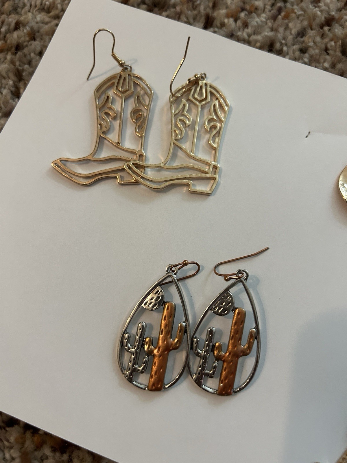 Lot of 4 Pairs Western Mixed Metal Dangle/Stud Earrings Gold/Silver Hook