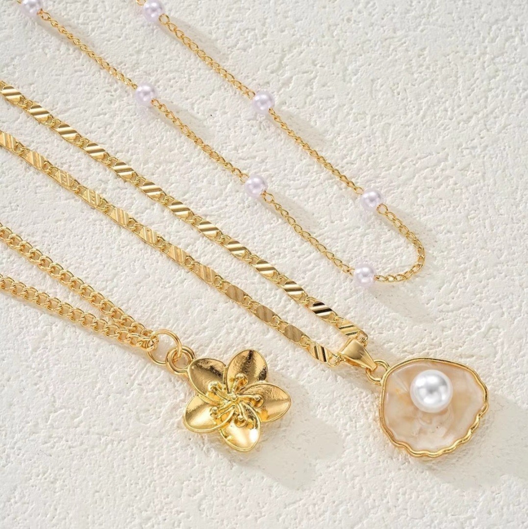 Women’s gold layered necklace flower pendant pearl chain fashion jewellery gift