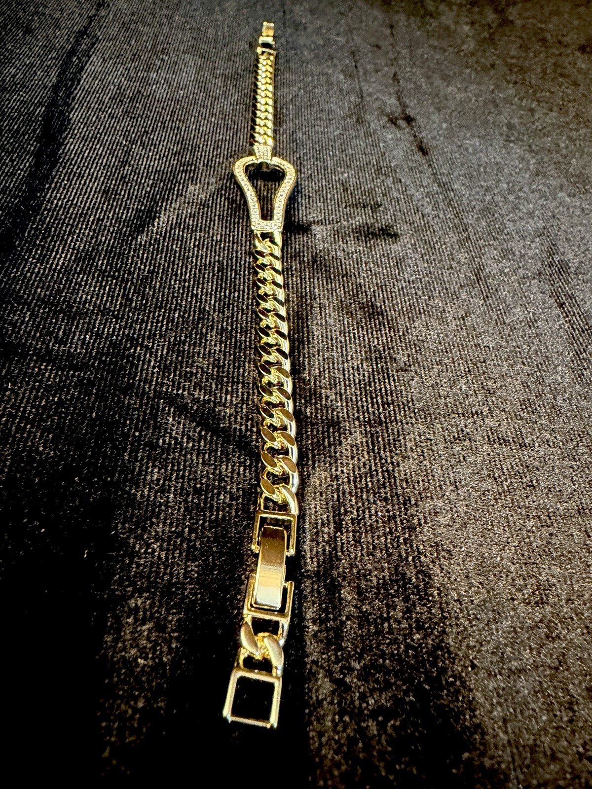 14K Gold filled Cuban Link Bracelet w/Pavé Buckle, AAA CZ Stone Box Clasp-NEW