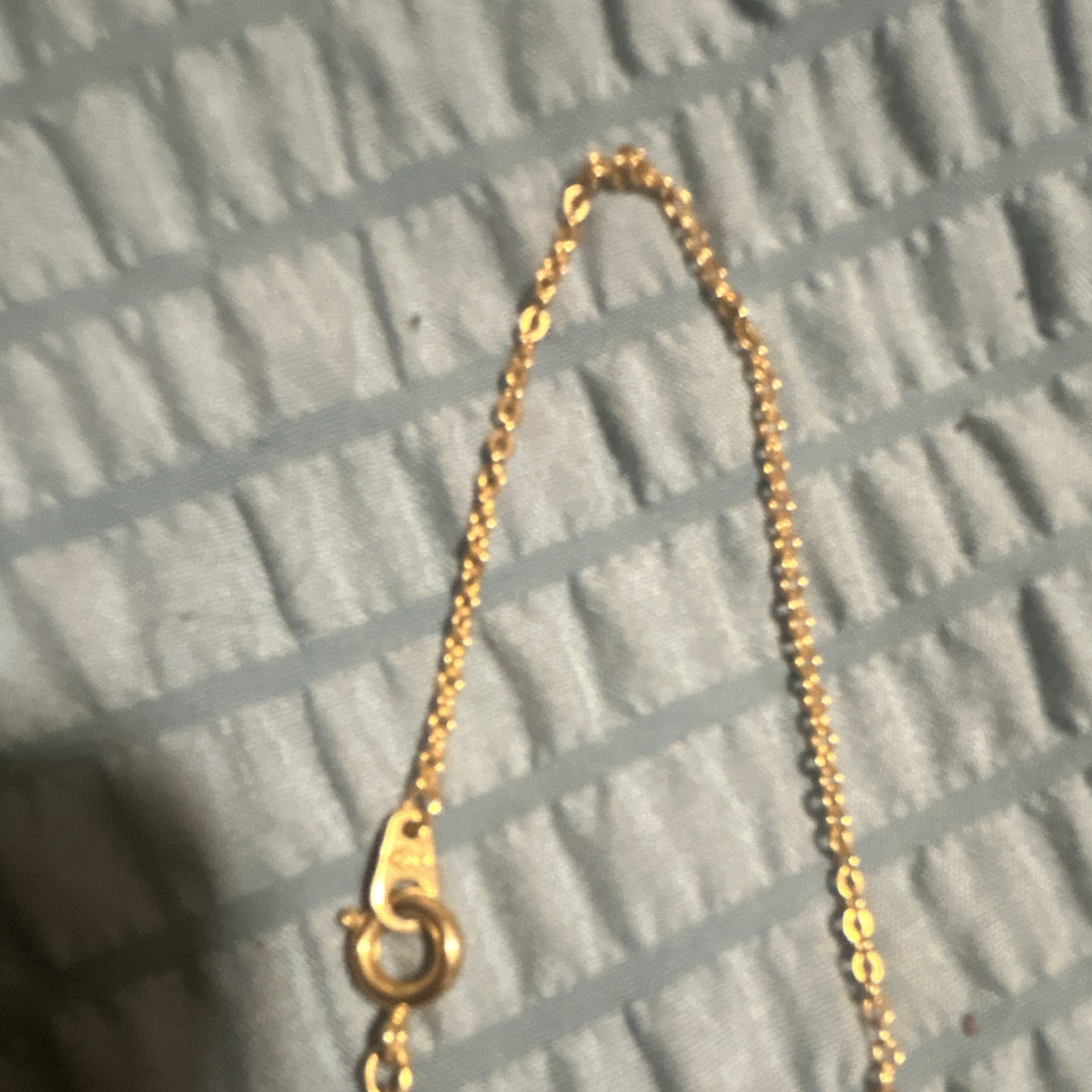 Gold Tone Cable Chain Necklace Oval Cameo Pendant Bezel Setting Spring Ring