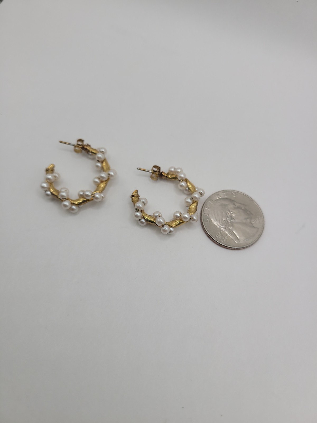 Gold Tone Faux Pearl Cluster Open Hoop Earrings Textured Statement Post Earrings