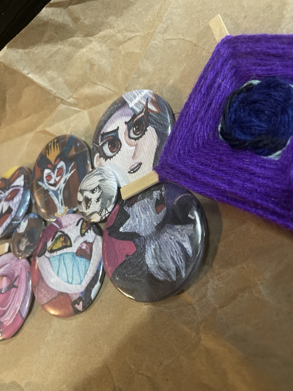 8 Original Art Pins And 2 Cat Eyes (6 Big Helluva Boss Pins + 2 Small Pins)