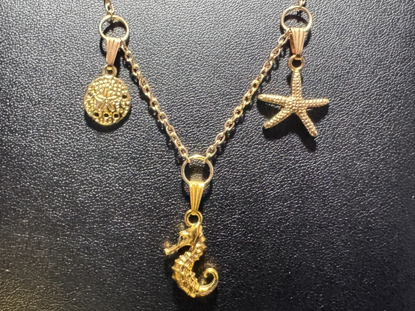 Seahorse & Starfish Pendent Necklace Chain KC Gold Color Plated 18 in + 3 in Adj