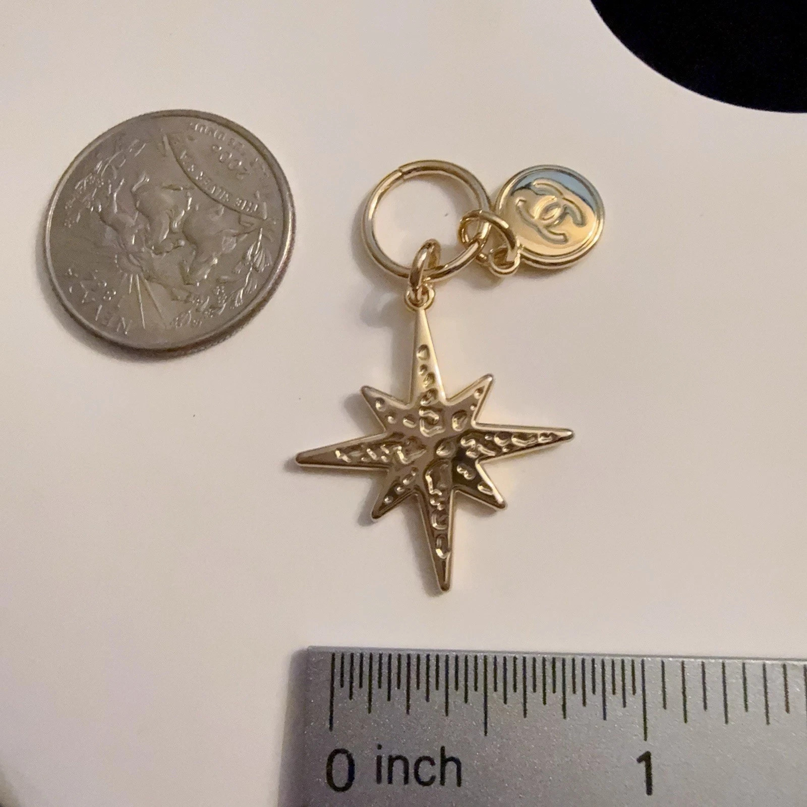 Rare (1) CHANEL Beauty 2023 VIP Gift “Comet” Star Gold Novelty Charm Christmas