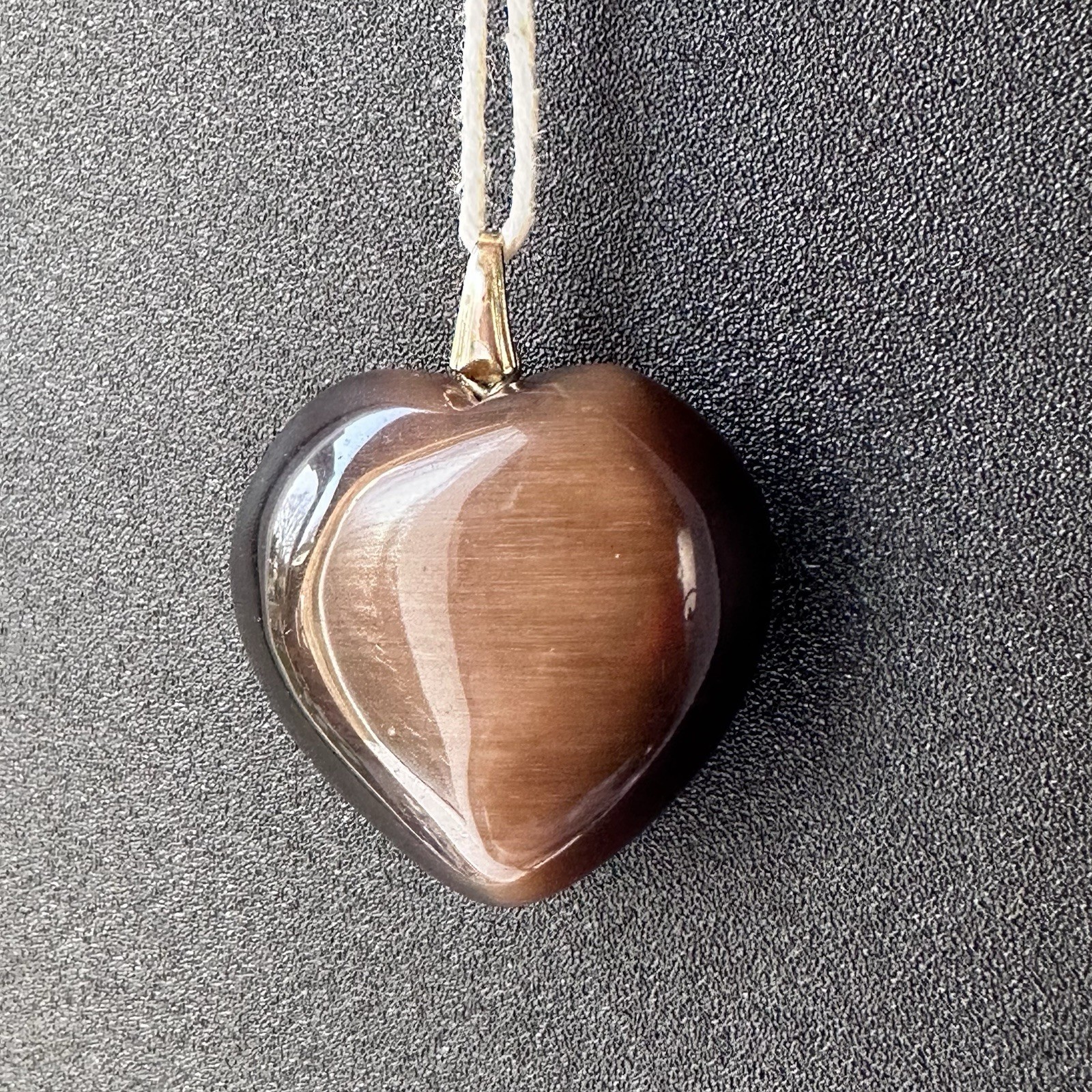 Natural Golden Tiger’s Eye Heart Pendant 30g 35mm Chatoyant Gemstone