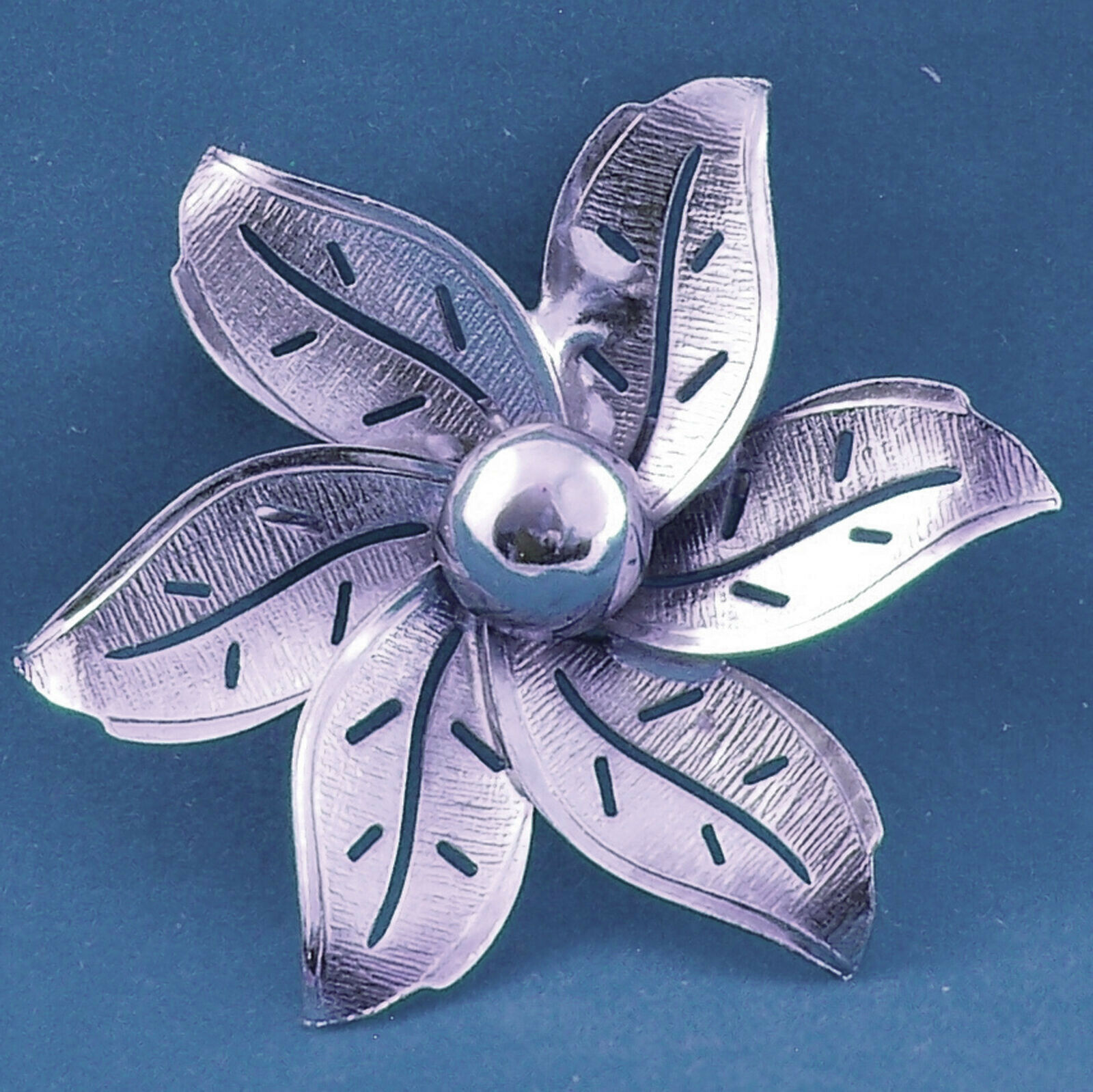 Vintage Pin Flower Daisy Textured Filigree Silvertone Metal Unique Design Brooch