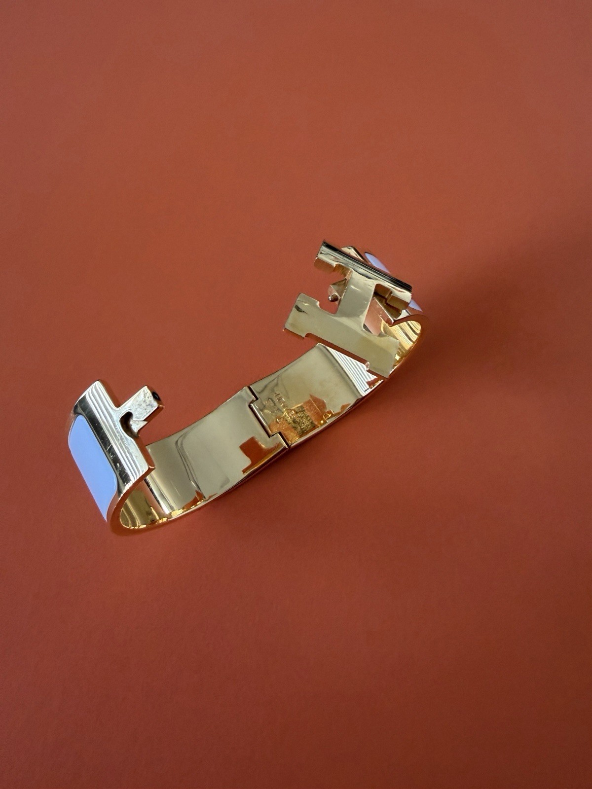 Hermès Clic Clac H Bracelet White Enamel Gold Plated