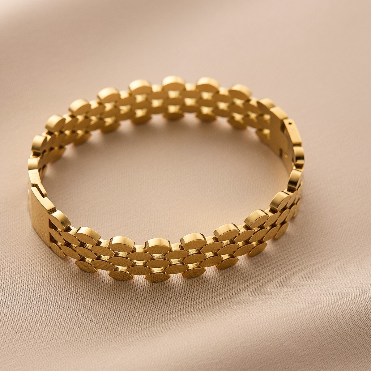 10mm Wide Woman 18K Gold Plated Stainless Steel Beehive Bracelet Bangle