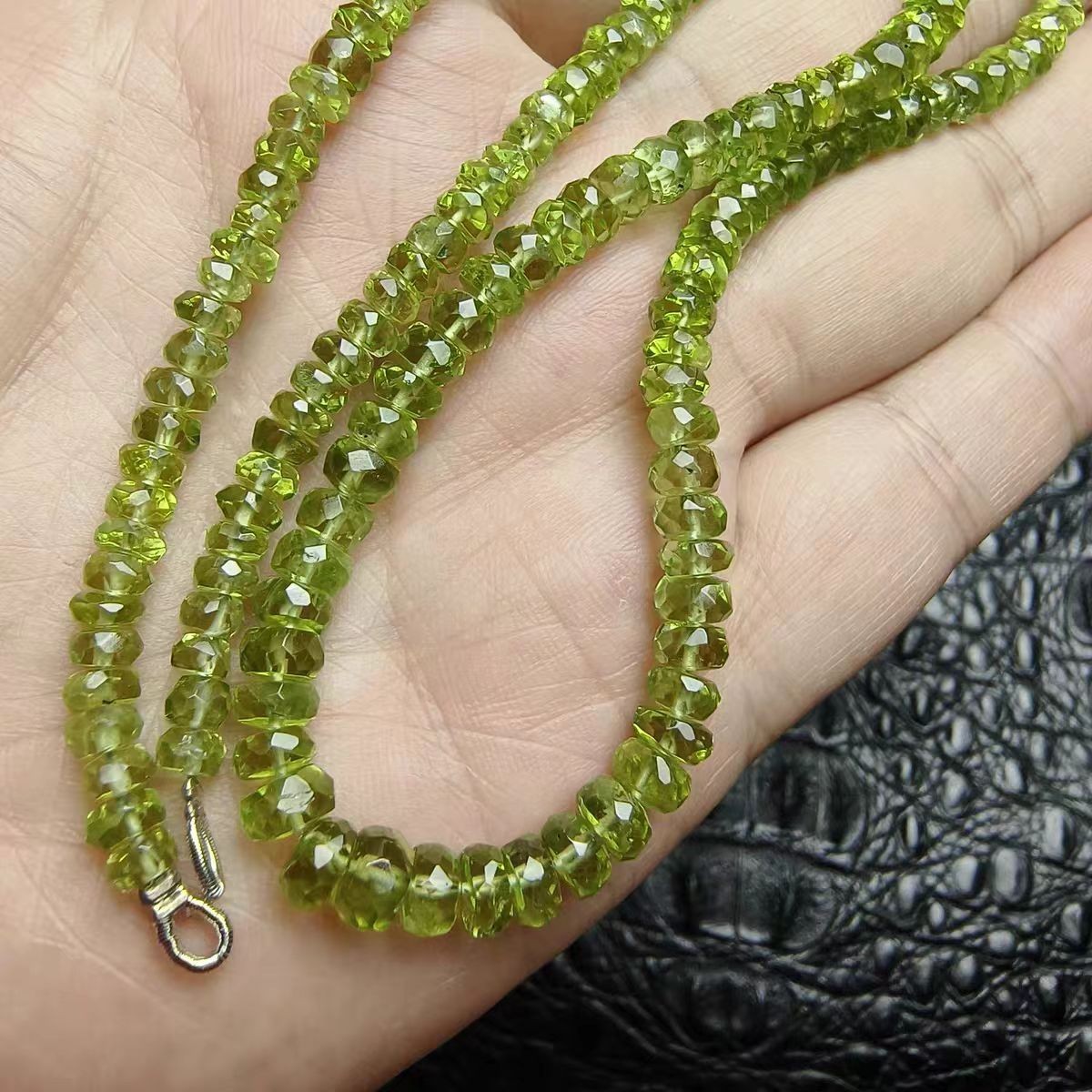 Natural Green Peridot Crystal Clear Abacus Beads Healing necklace 7mm AAAAA