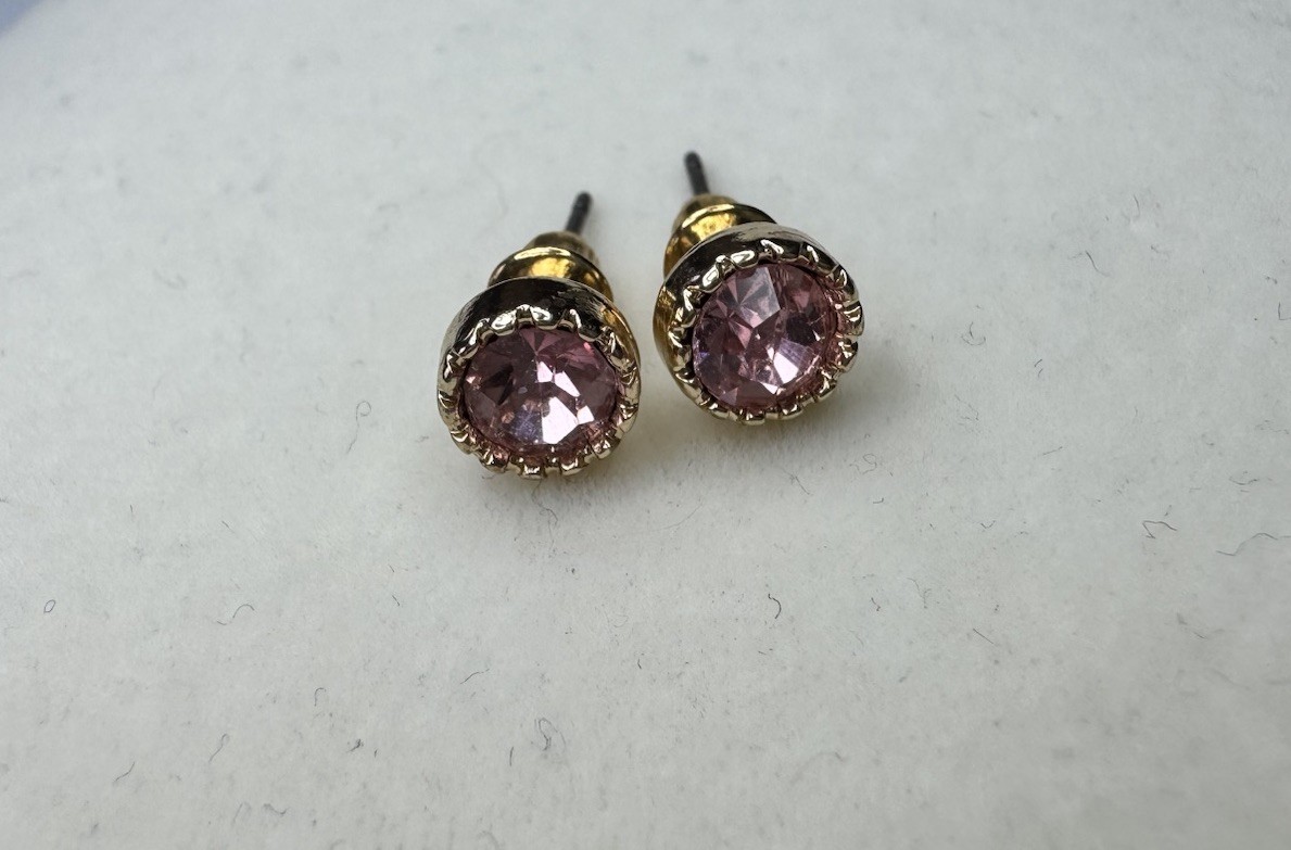 New Crystal Purple Gold Plated Studs Earrings NWOT Fashion Jewelry Everyday