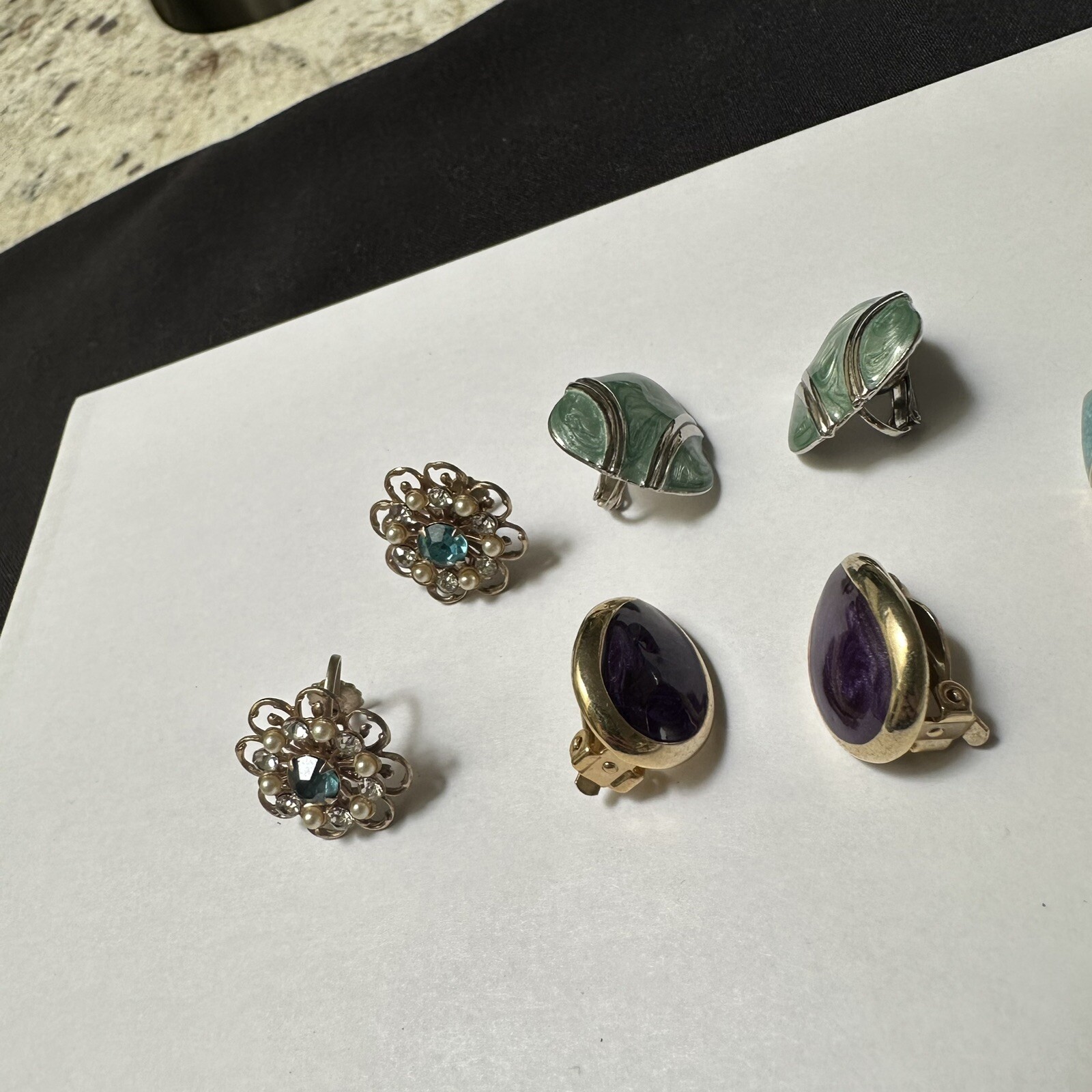 Lot Of 4 Clip On Screw On Earrings 1 Ceramic 2 Enamel 1 Rhinestone