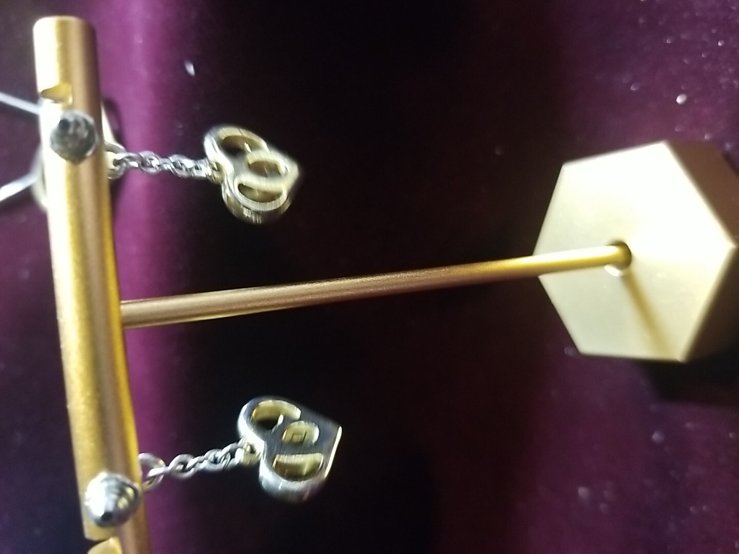 Earring And Necklace Set 18″ W/2.5″ Extender