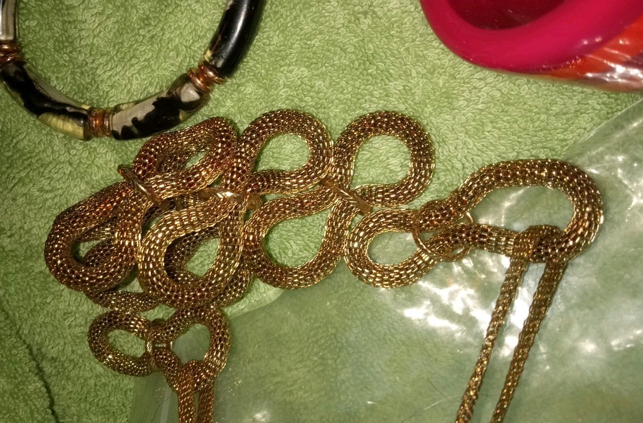 MULTIPLE FASHION BRACELETS MOST STRETCHY BUT SOME PRETTY ONES, SOME SIGNED BRASS