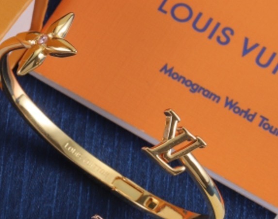 LOUIS VUITTON Bracelet Monogram Colorful Beautifull It Is Just Gorgeous