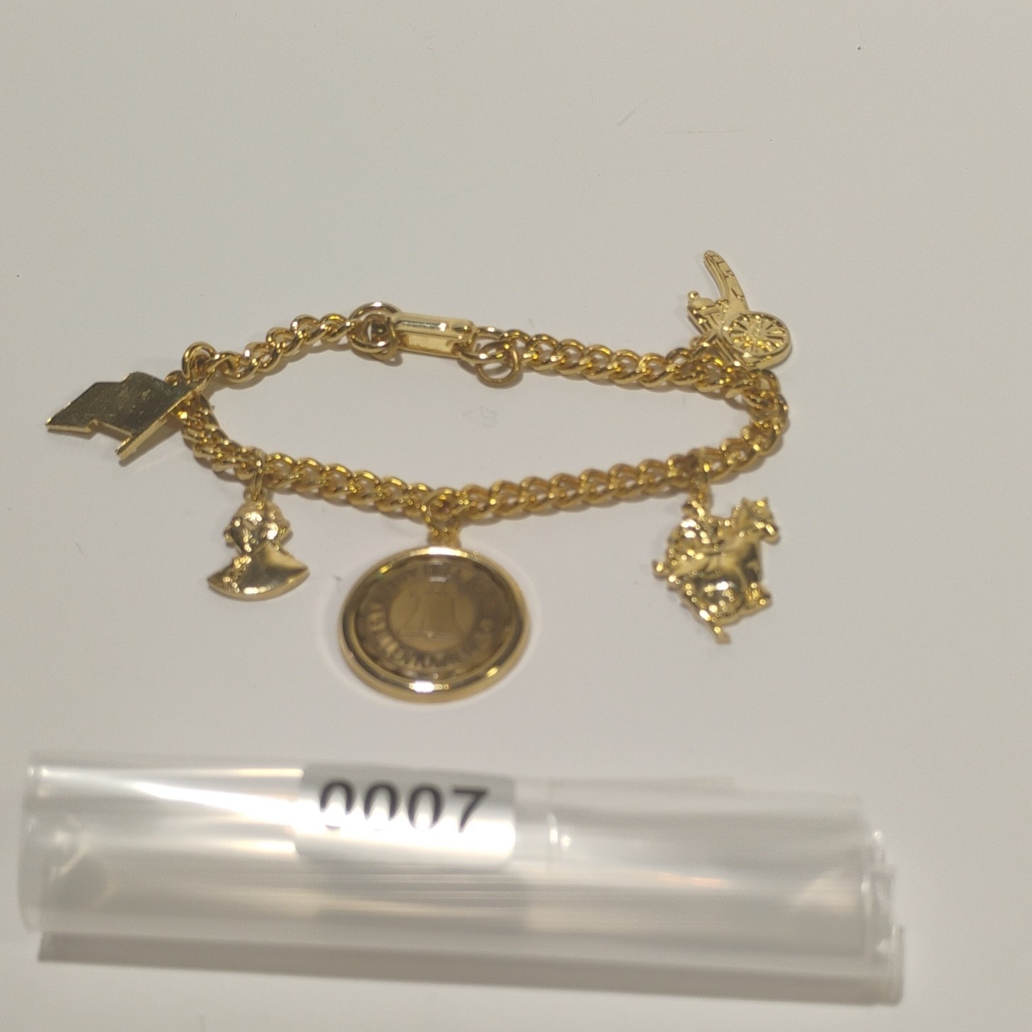 Gold Tone Curb Link Charm Bracelet Liberty Bell Patriotic 5.5 inch Small Wrist