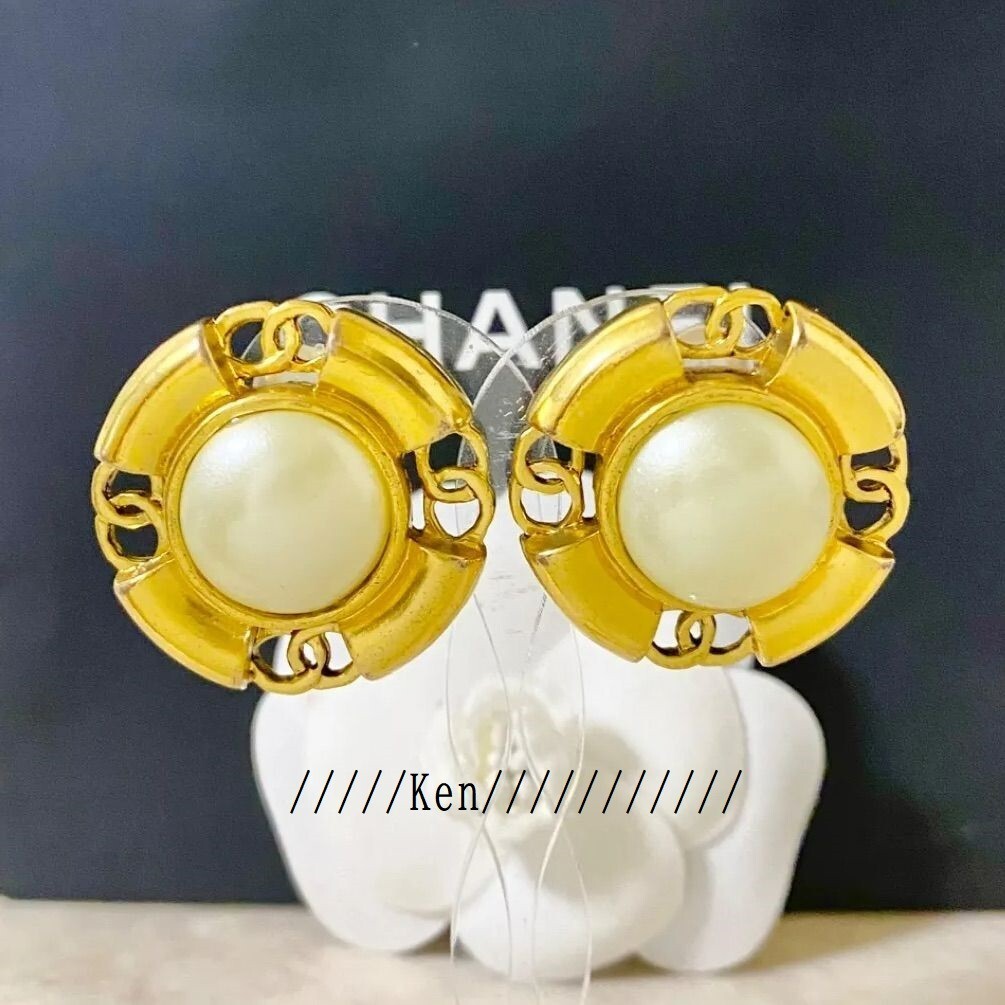 CHANEL Earrings AUTH Coco CC Logo Rare Vintage Gold 94P 4 CC Pearl 3.1cm F/S
