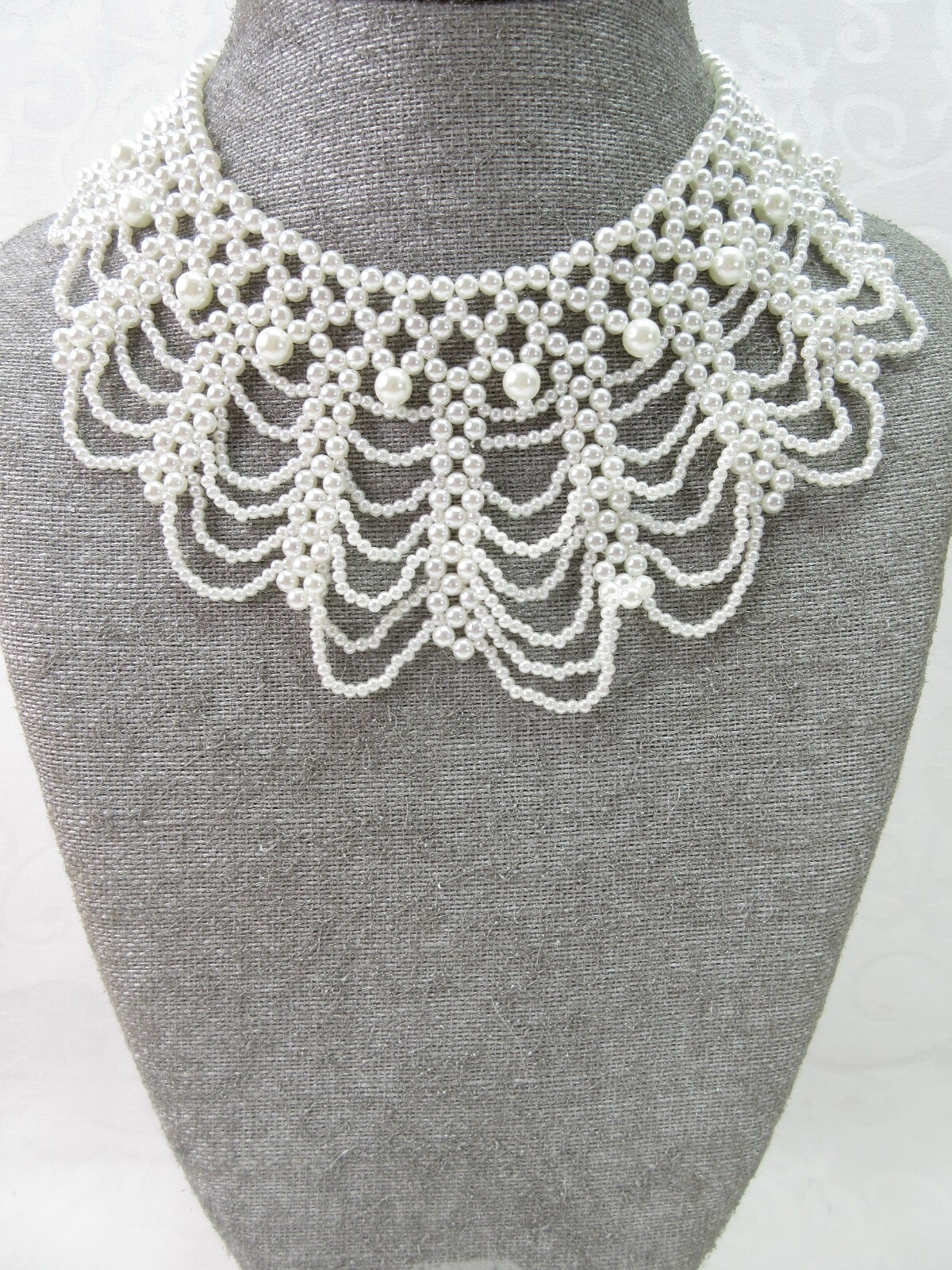 Pearl Collar Necklace Choker Victorian Lace Scalloped Wide Bib Off White PRETTY