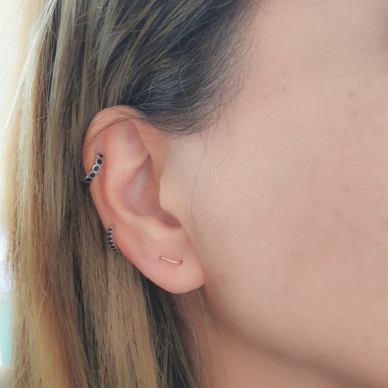 Round Double Piercing U Earring Multiple Lobe Stud Two Hole Earring Arch Orbital