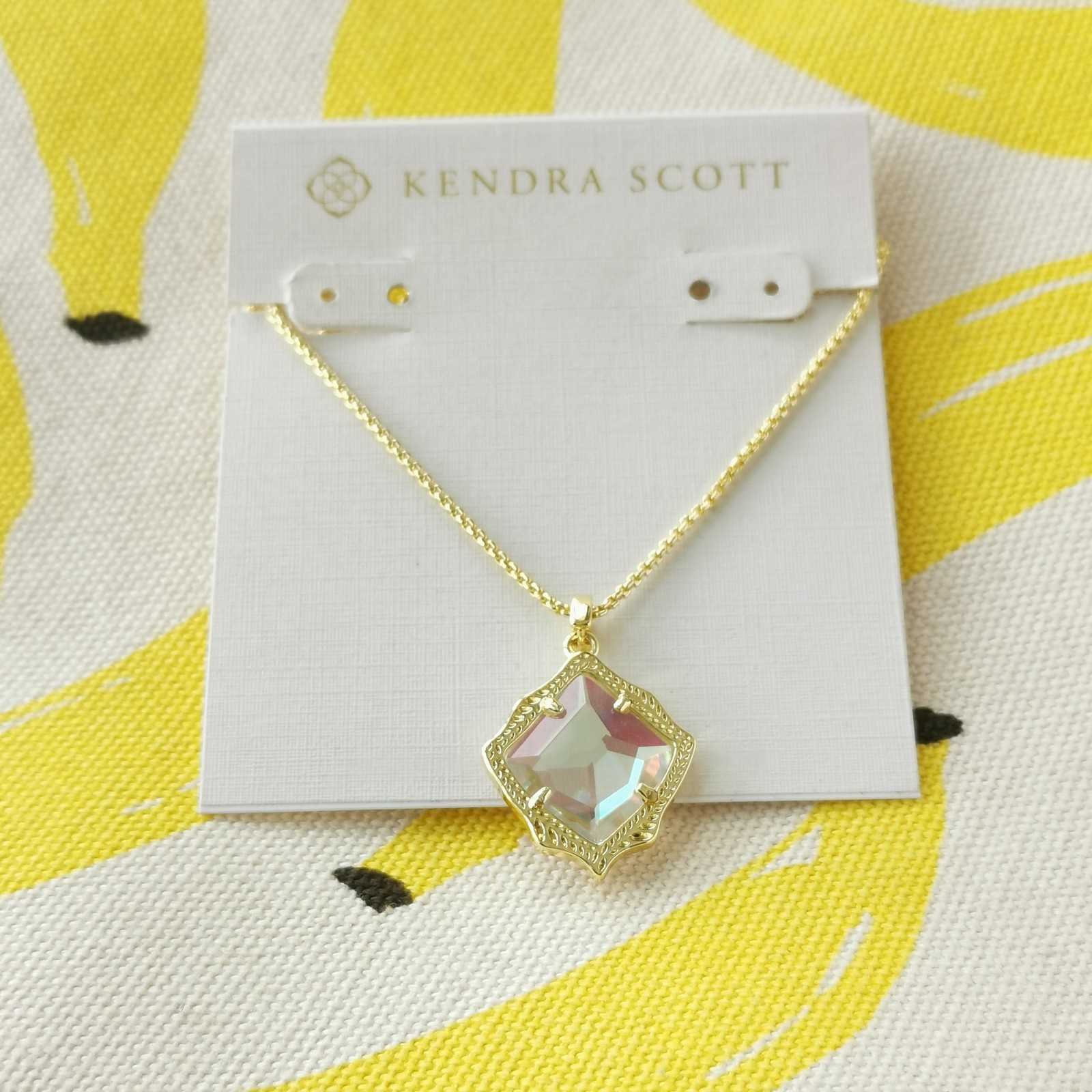 Kendra Scott Kacey Long Pendant Necklace – Gold & Dichroic Glass