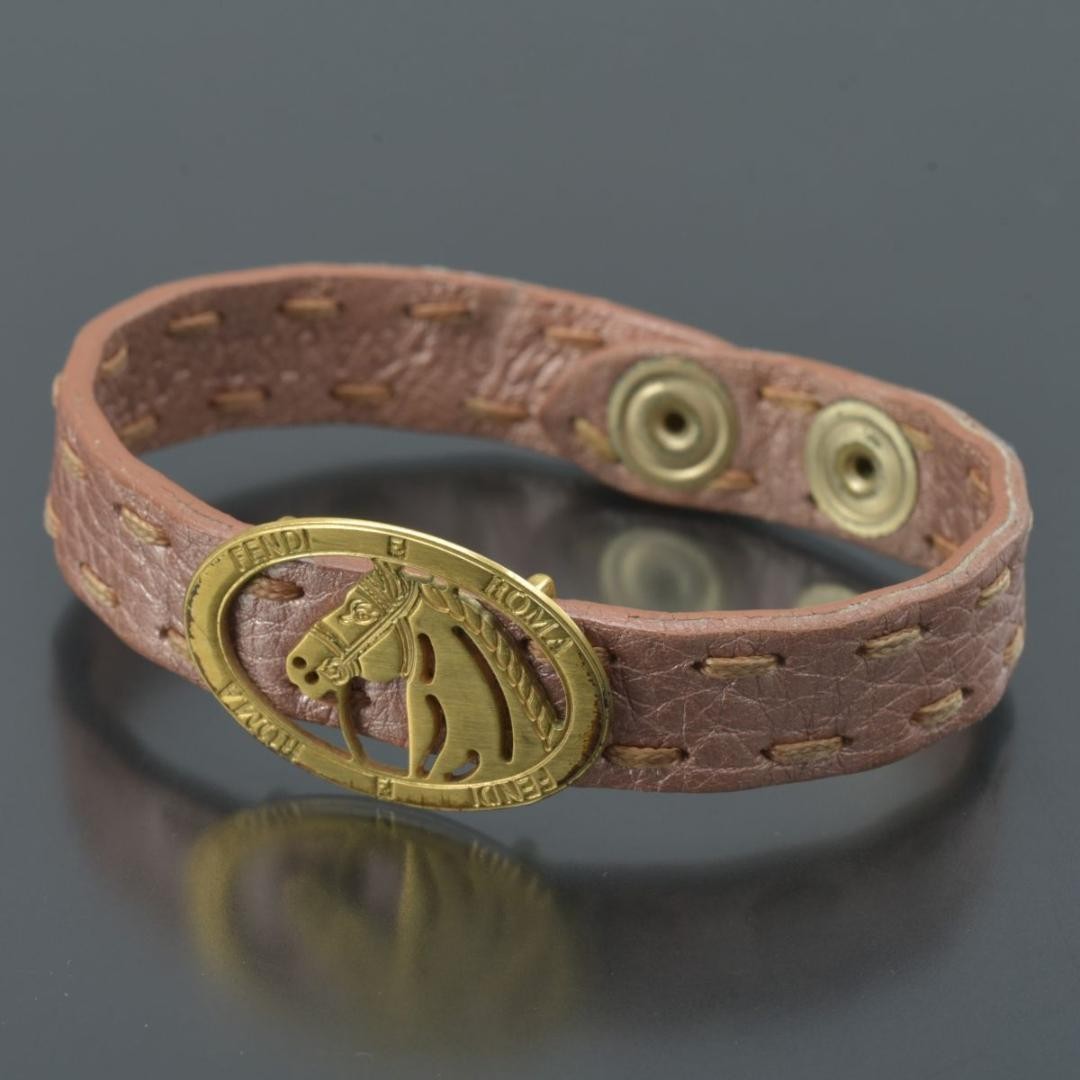Excellent Fendi Celeria Leather Bracelet Pink Horse Charm with Can Case