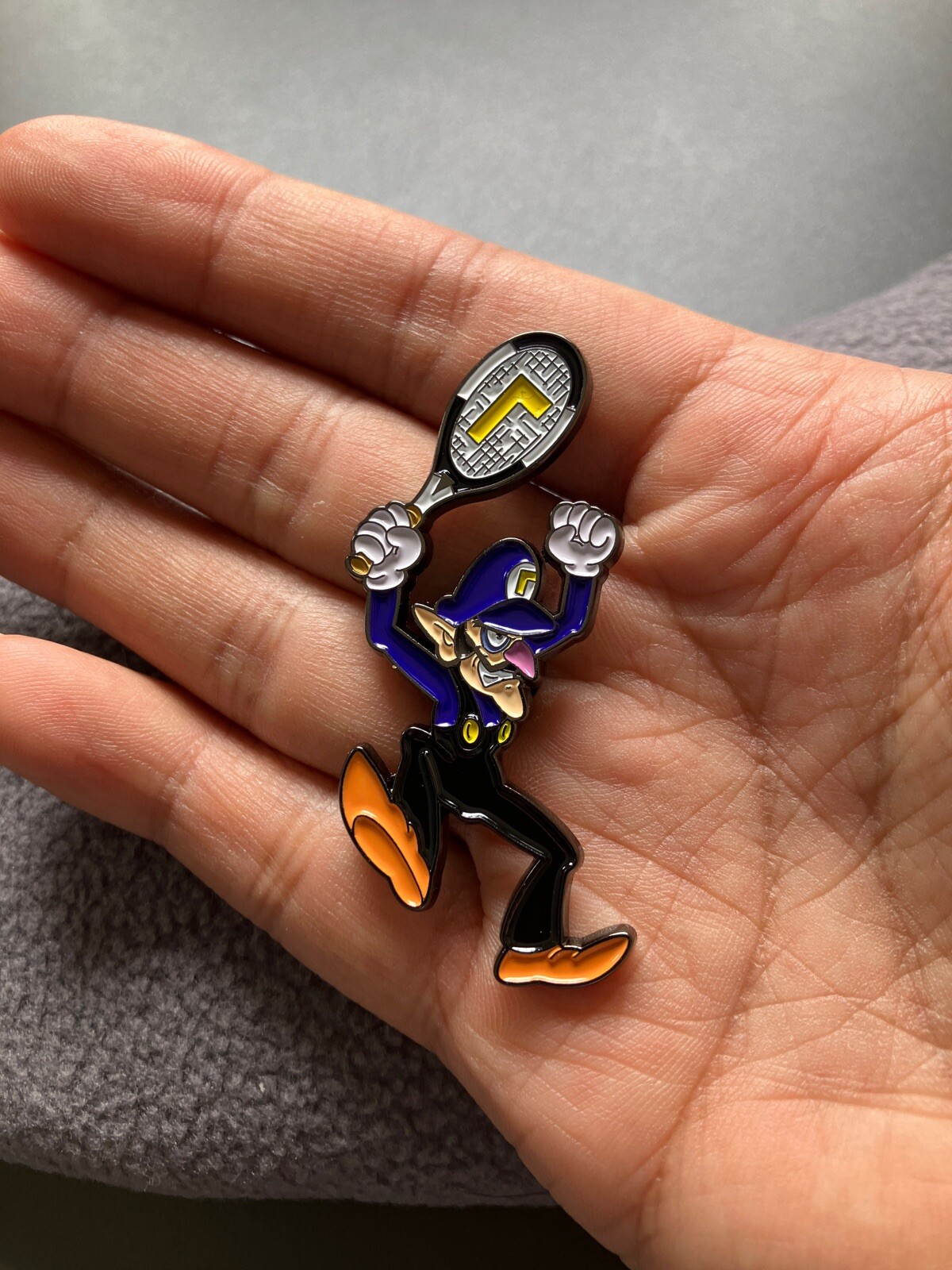 Waluigi Enamel Pin – Mario tennis – Nintendo 64