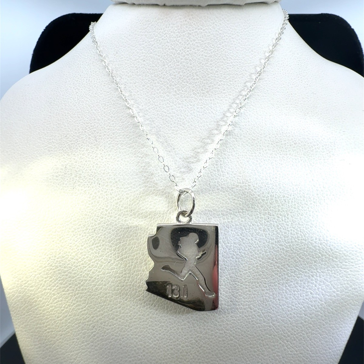 18″ Sterling Silver 925 Chain W/13.1 AZ State Running Pendant (WCP031634)