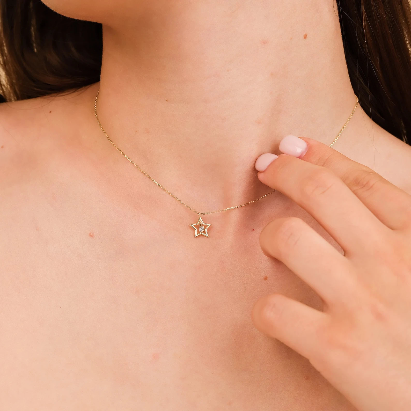 1.00 Ct Round Cut EF VS Lab Grown Diamond Star Shape Necklace in 14K Solid Gold