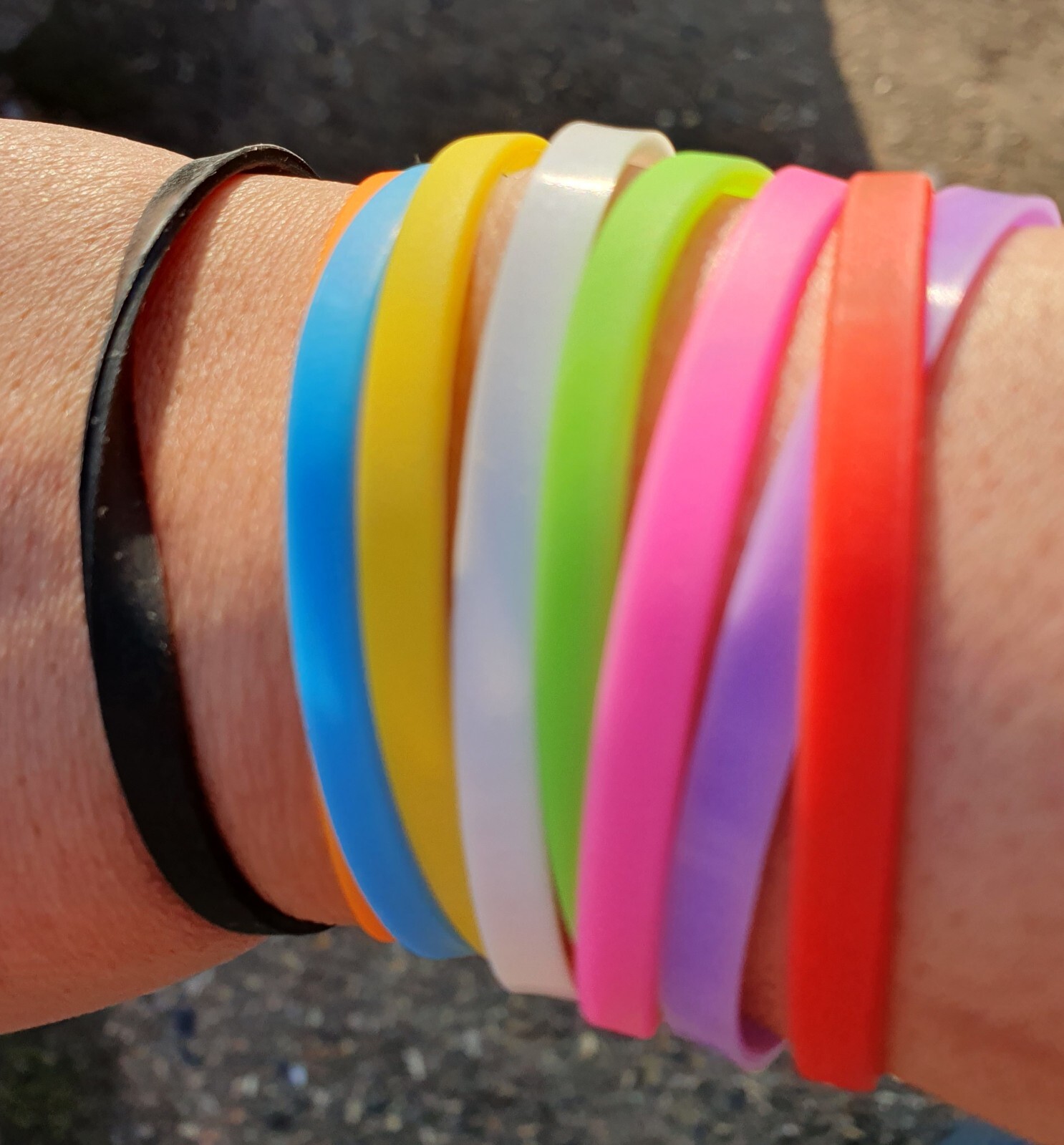 8x Unisex Slim Fashion Silicone Rubber Bands Bracelets Mixed Colours UK Seller