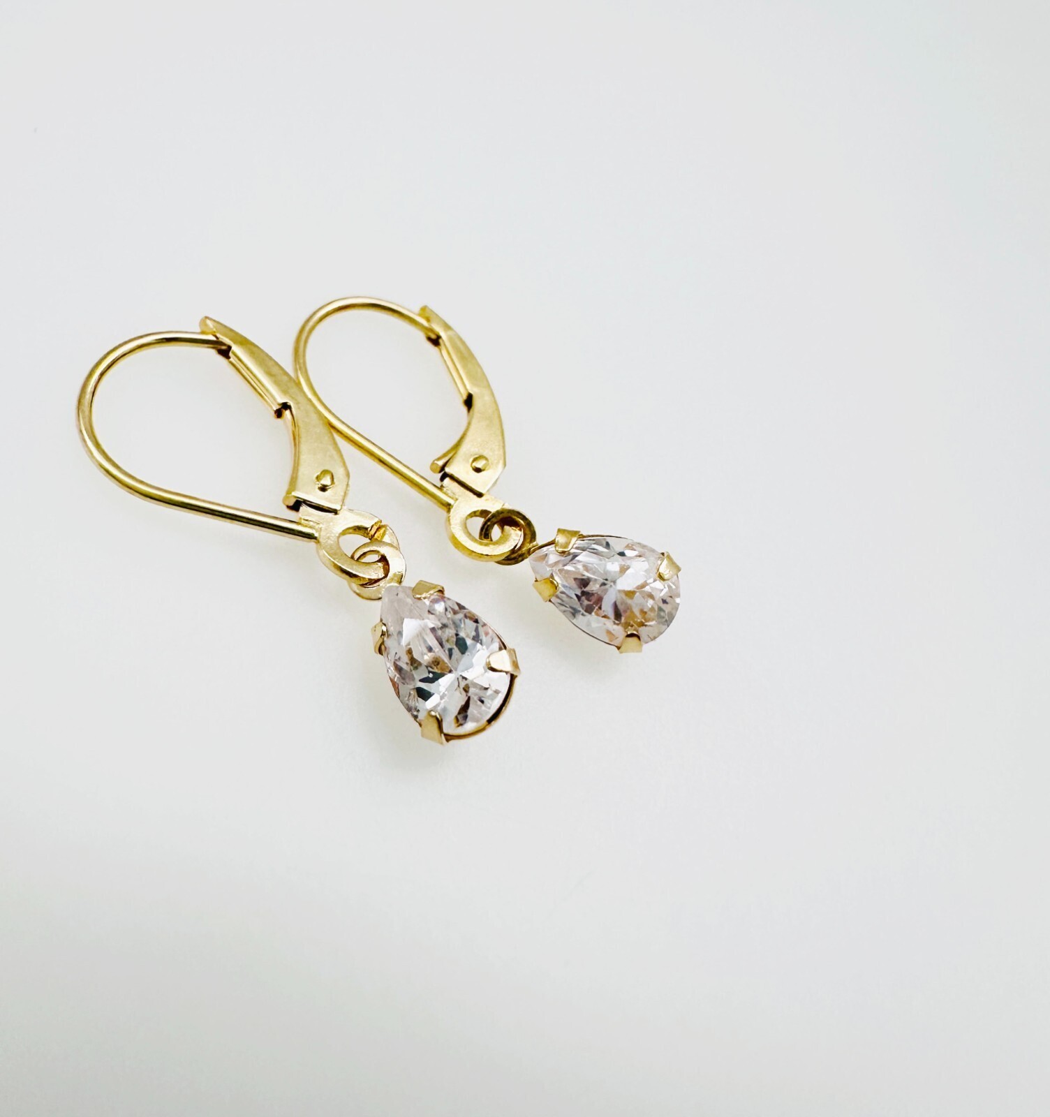 14K Yellow Gold Plated In 1.30Ct Pear Cut Simulated Diamond Drop/Dangle Earrings
