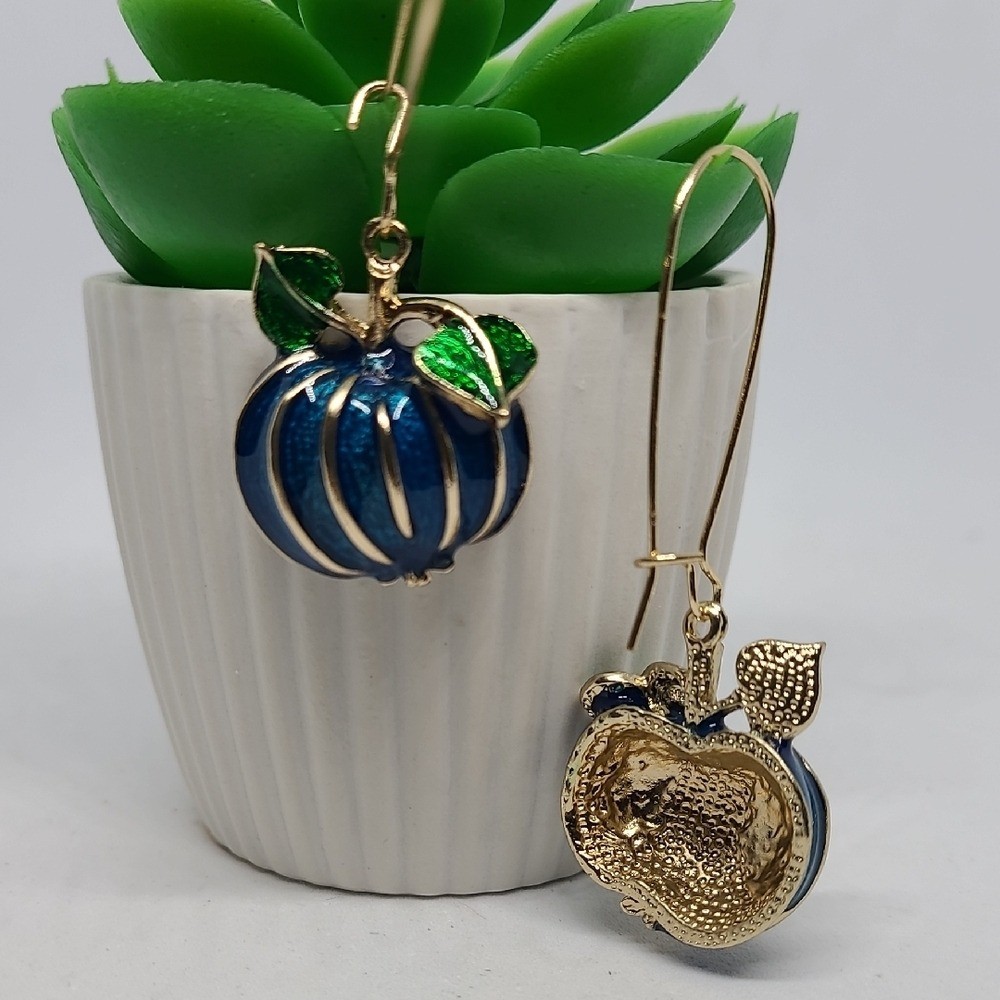 Elegant Blue and Green Pumpkin Dangle Drop Earrings NWOT Ladies Fall Outdoor