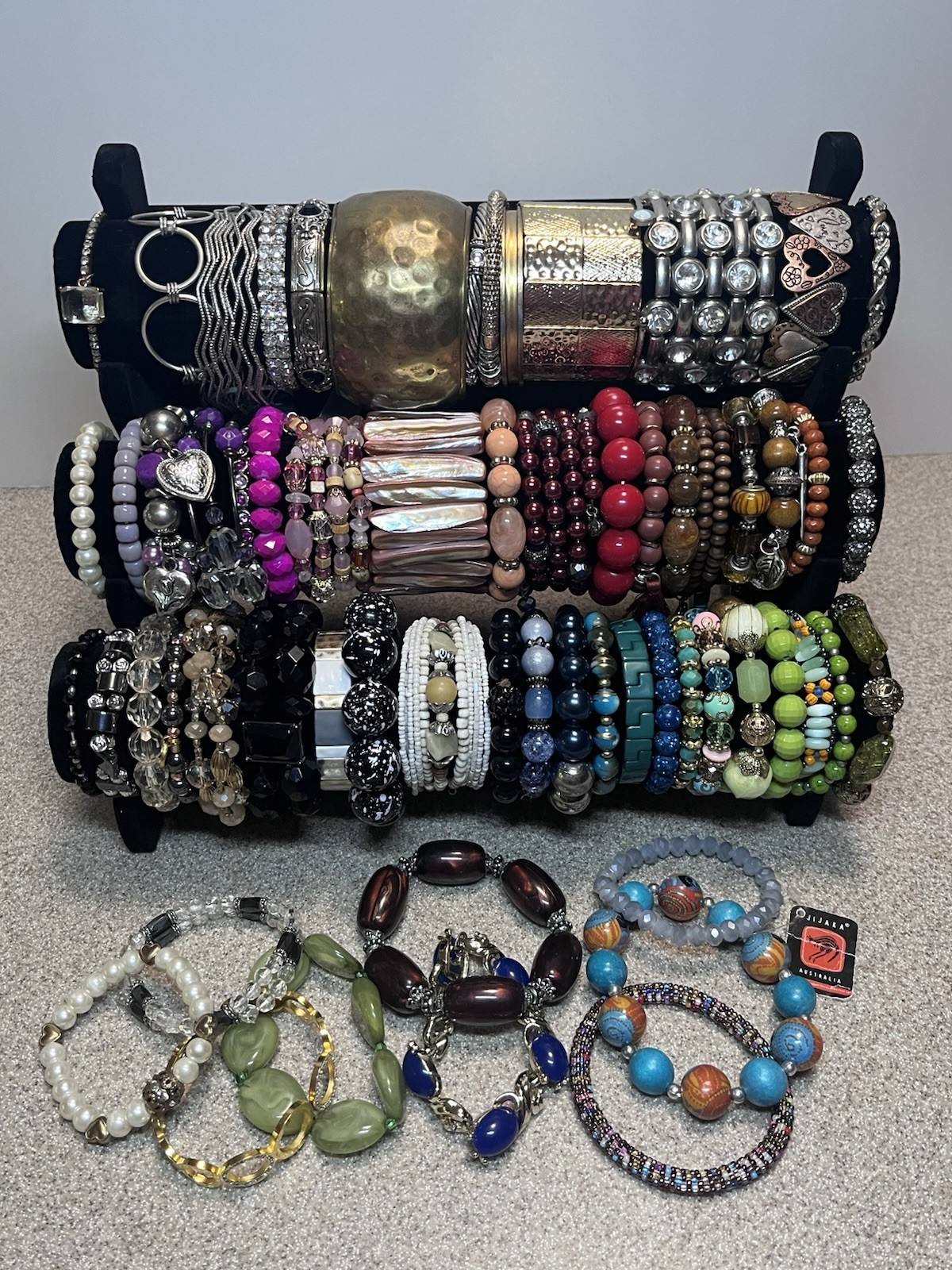 Huge Bracelet Lot Over 60 Pieces Fashion Jewelry Mixed Materials