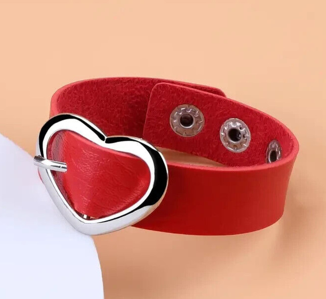 8.5″ Leather Heart Bracelet Stackable Adjustable Snap New Free Ship 8997 8998