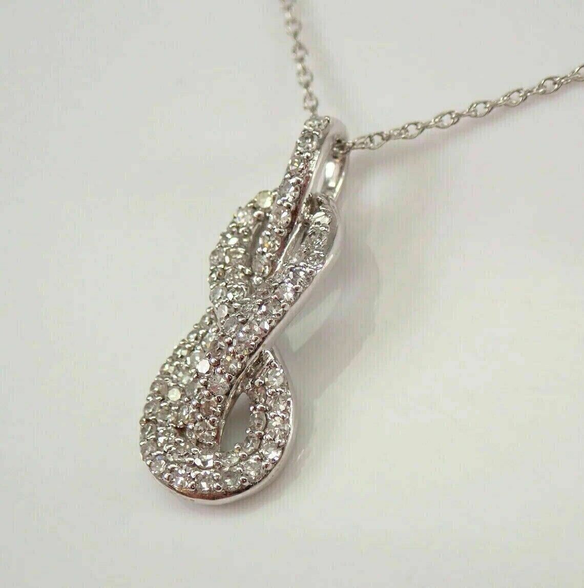 Round Cut Simulated Diamond Women’s Stunning Knot Pendant 14K White Gold Plated