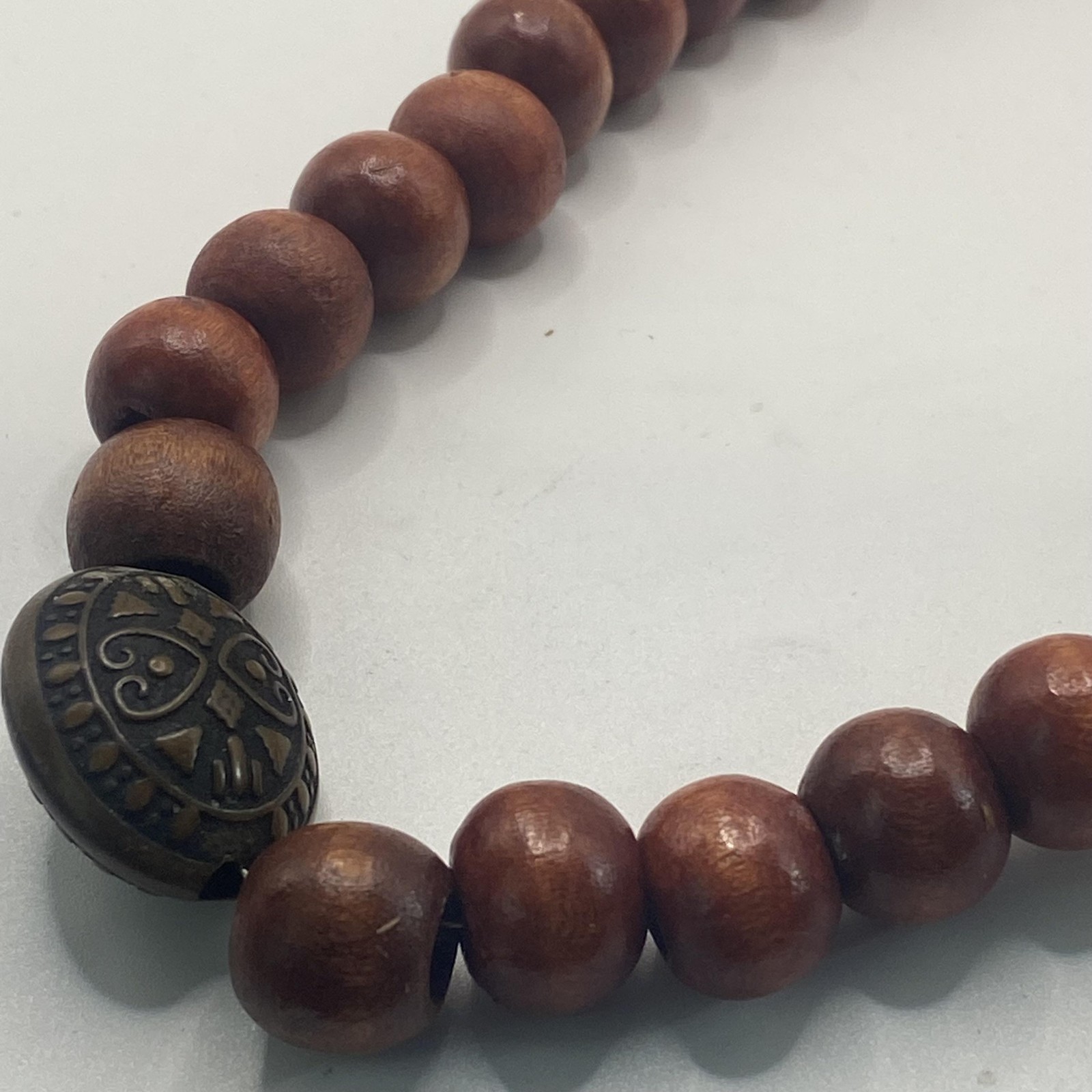 Brown Red Wood Beaded Necklace Brass Oval Center 24 In Boho Womens Jewelry