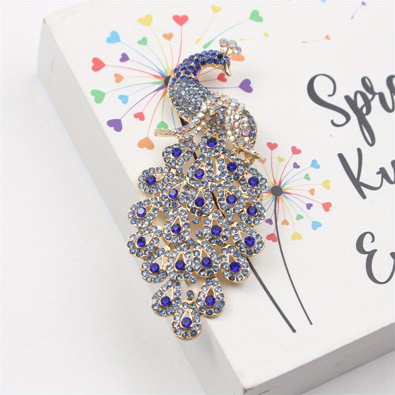 Elegant Peacock Feather Brooch with Sparkling Rhinestones – Luxurious Alloy Pin