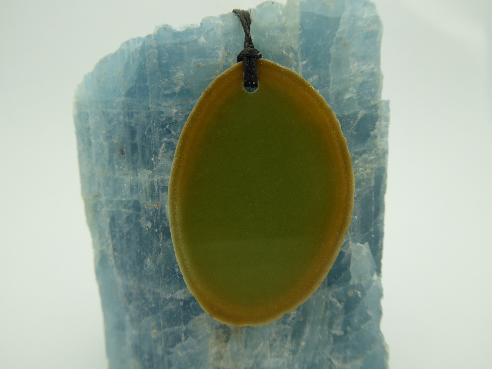 Phosphorescent Glow In The Dark Ye Ming Zhu Yeh Ming Ju Raw Slice Pendant 1 Pc
