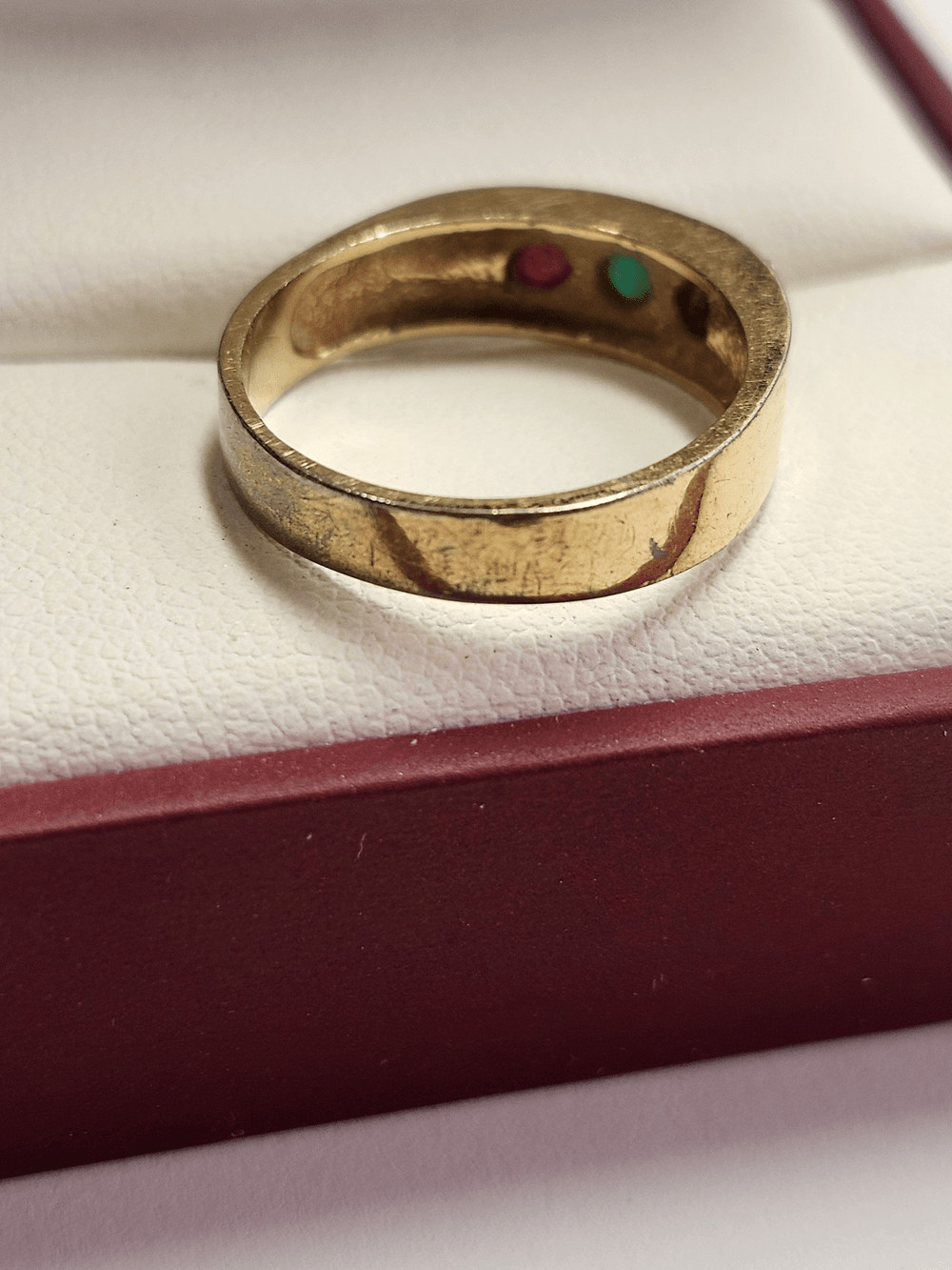 Vintage Gold Tone Trio Ring With Red Green And Blue Rhinestones Size 7