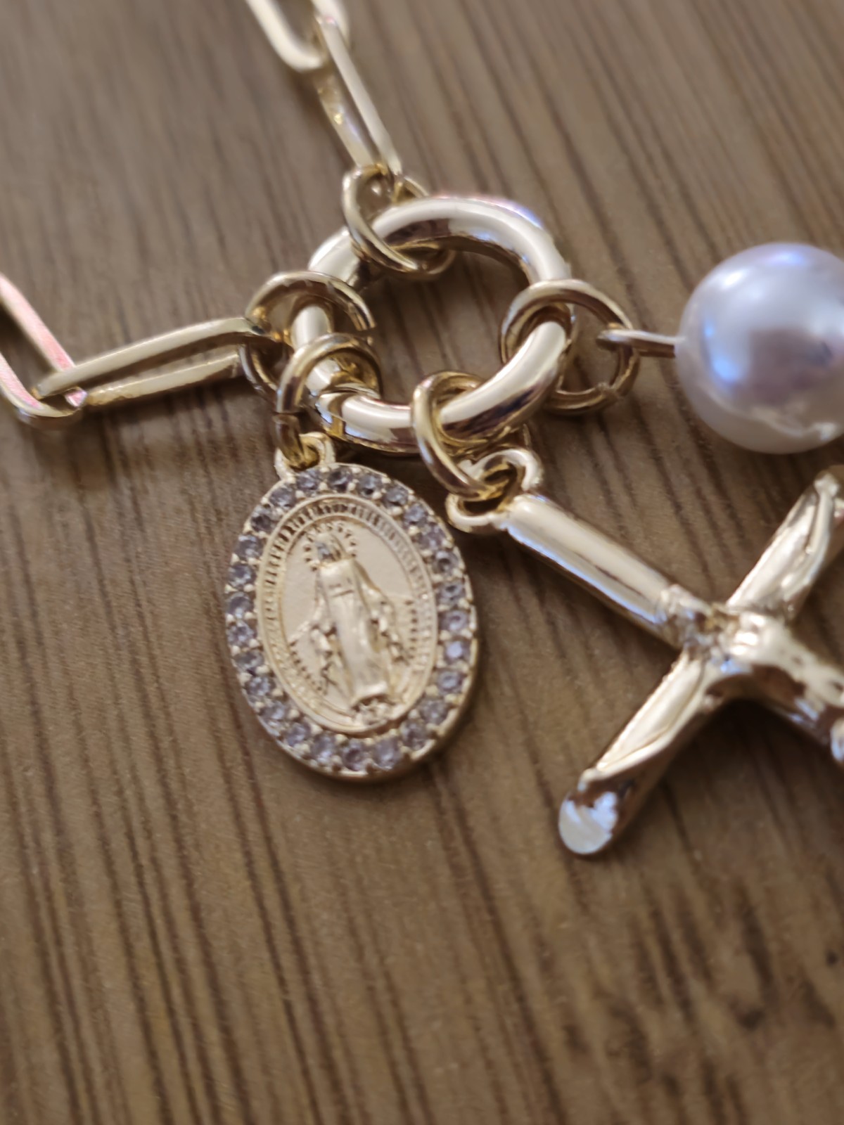 XUANPAI 14k Gold Plated Virgin Mary Necklace,Hypoallergenic Non Tarnish