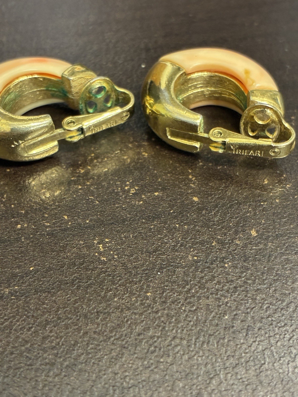 Trifari Signed Gold Tone Pink Resin Round Hoop Clip-On Earrings