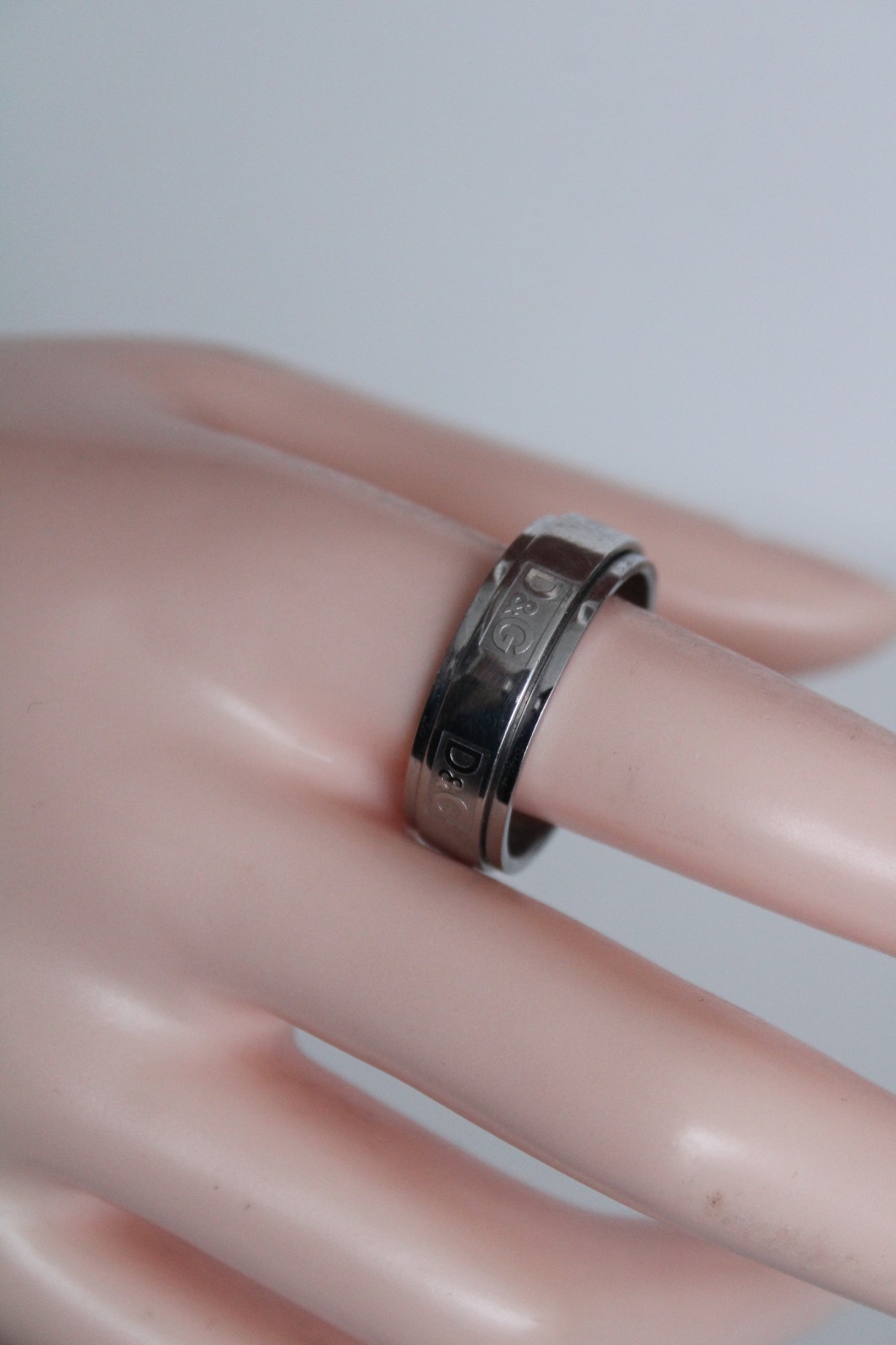 Designer D & G Dolce & Gabbana Unisex Adult Spinner Ring Band, S: 12.5