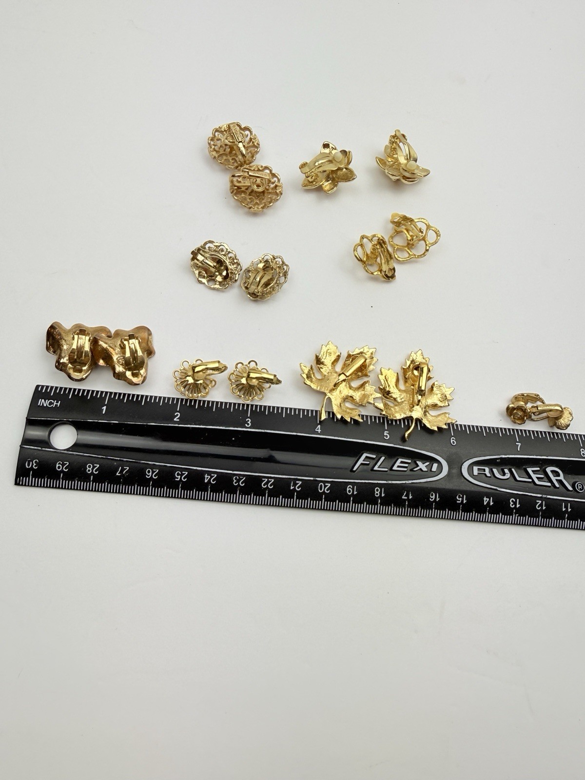 Vintage Estate All Gold Tone Clip On Earrings Lot 8 Pair Flower Leaf Some Avon